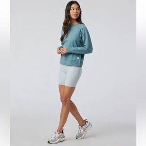 Vuori Long Sleeve Halo Crew DreamKnit™ Iron Heather size small